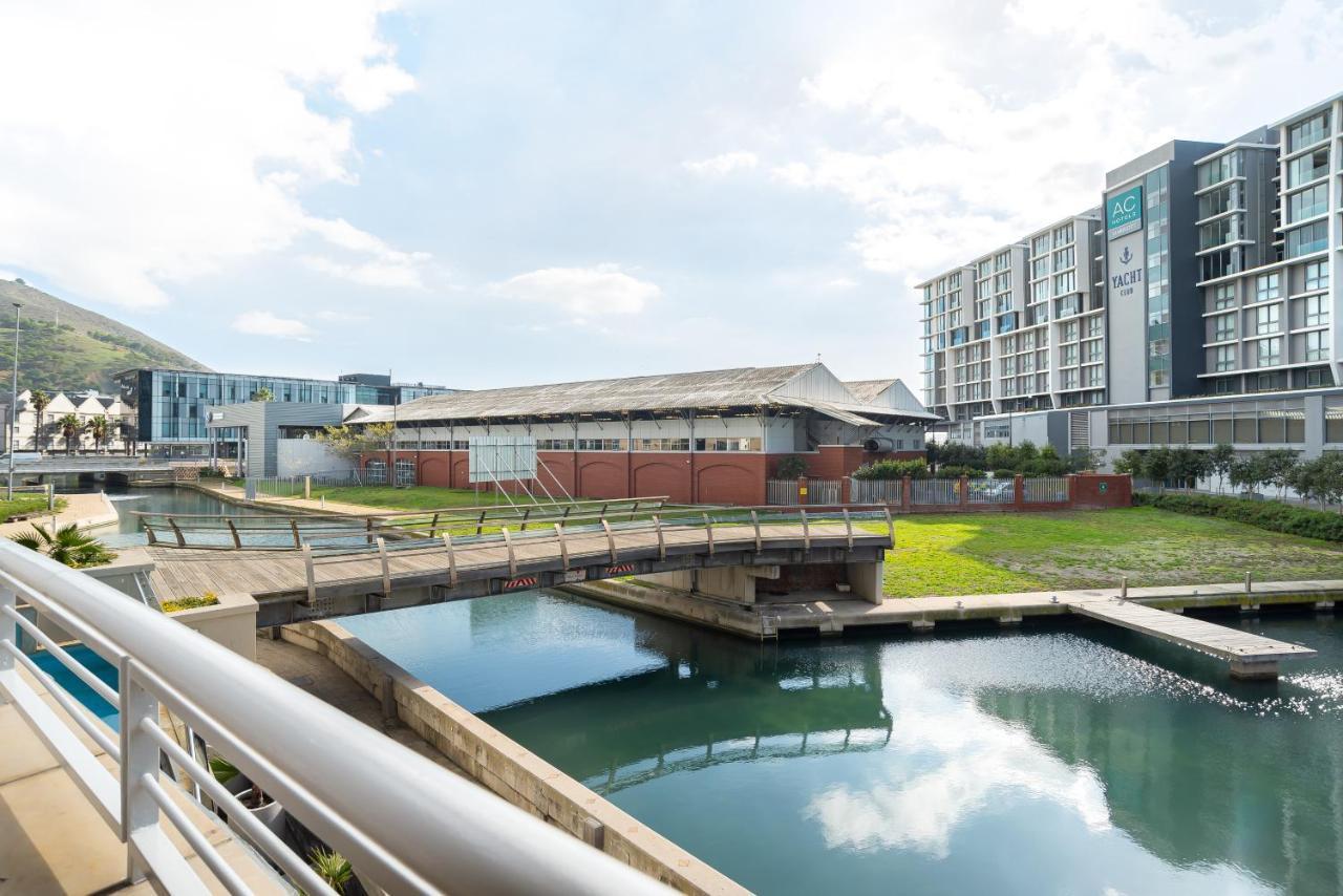 Canal Quays Apartment
