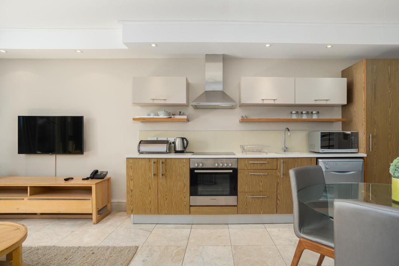 Canal Quays Apartment Cape Town