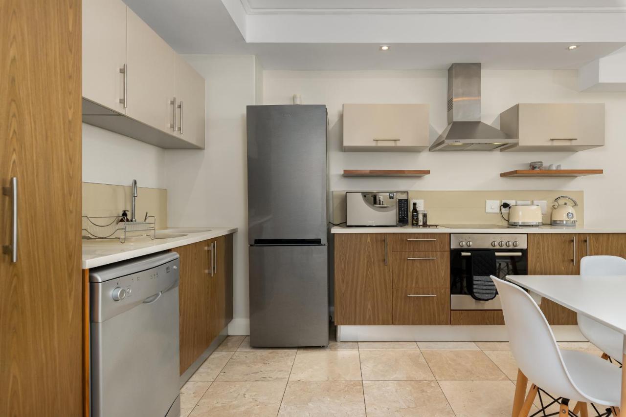 Canal Quays Apartment Cape Town